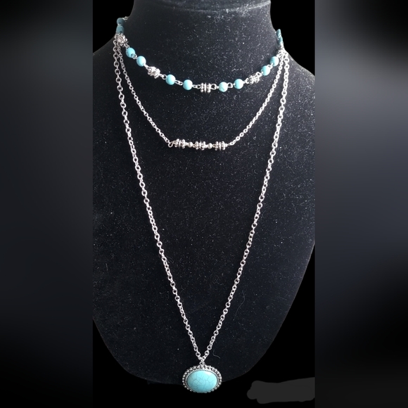 Jewelry - Picture 2 of 4